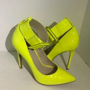 Citrus pan tent leather pump